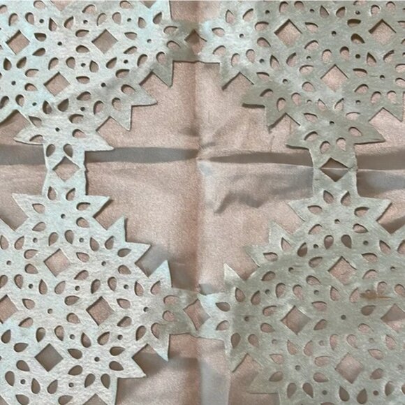 Handmade Satin Table Cloth - Picture 5 of 6